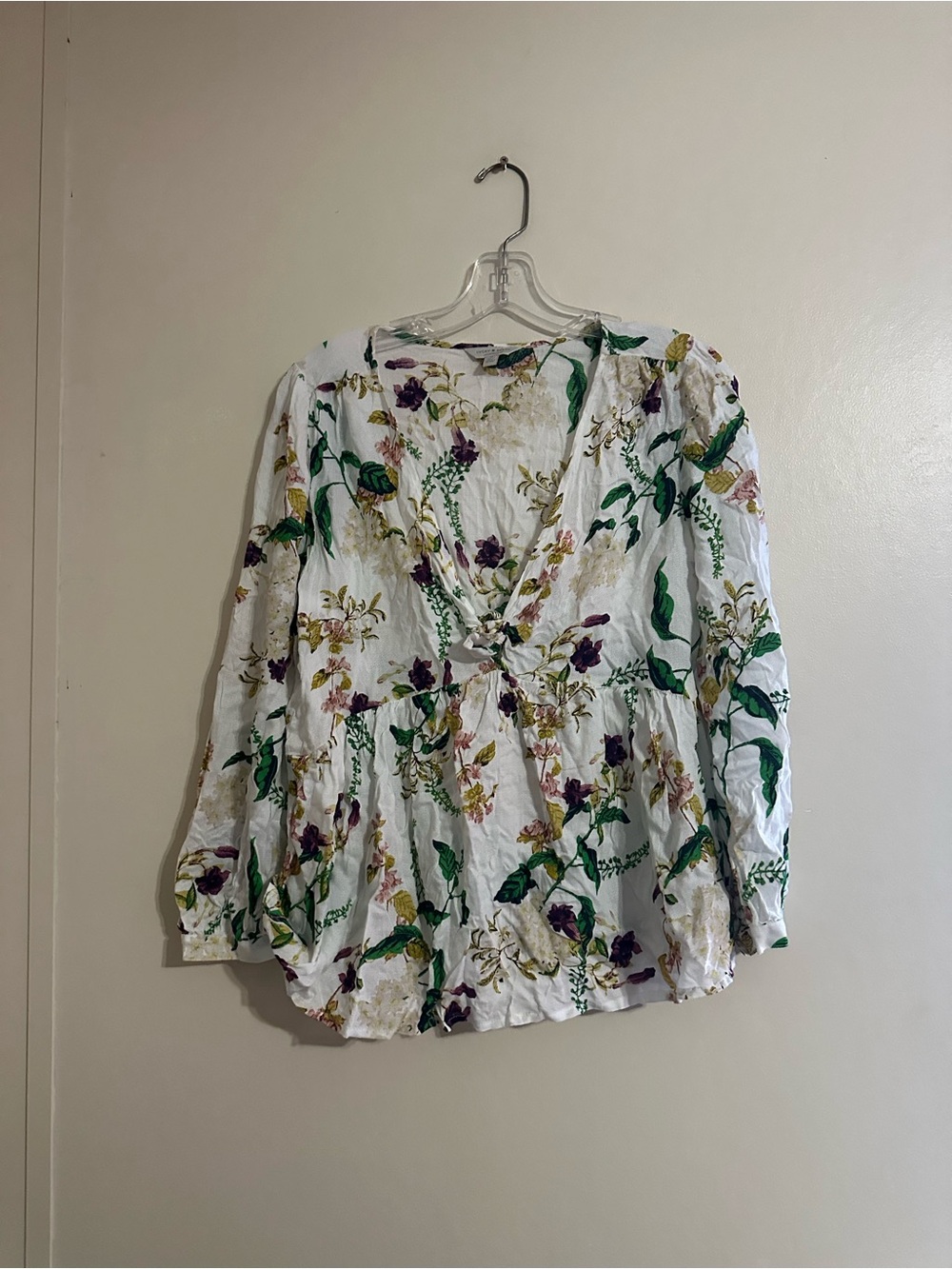 Lucky Brand White Floral Long-Sleeve V-Neck Blouse